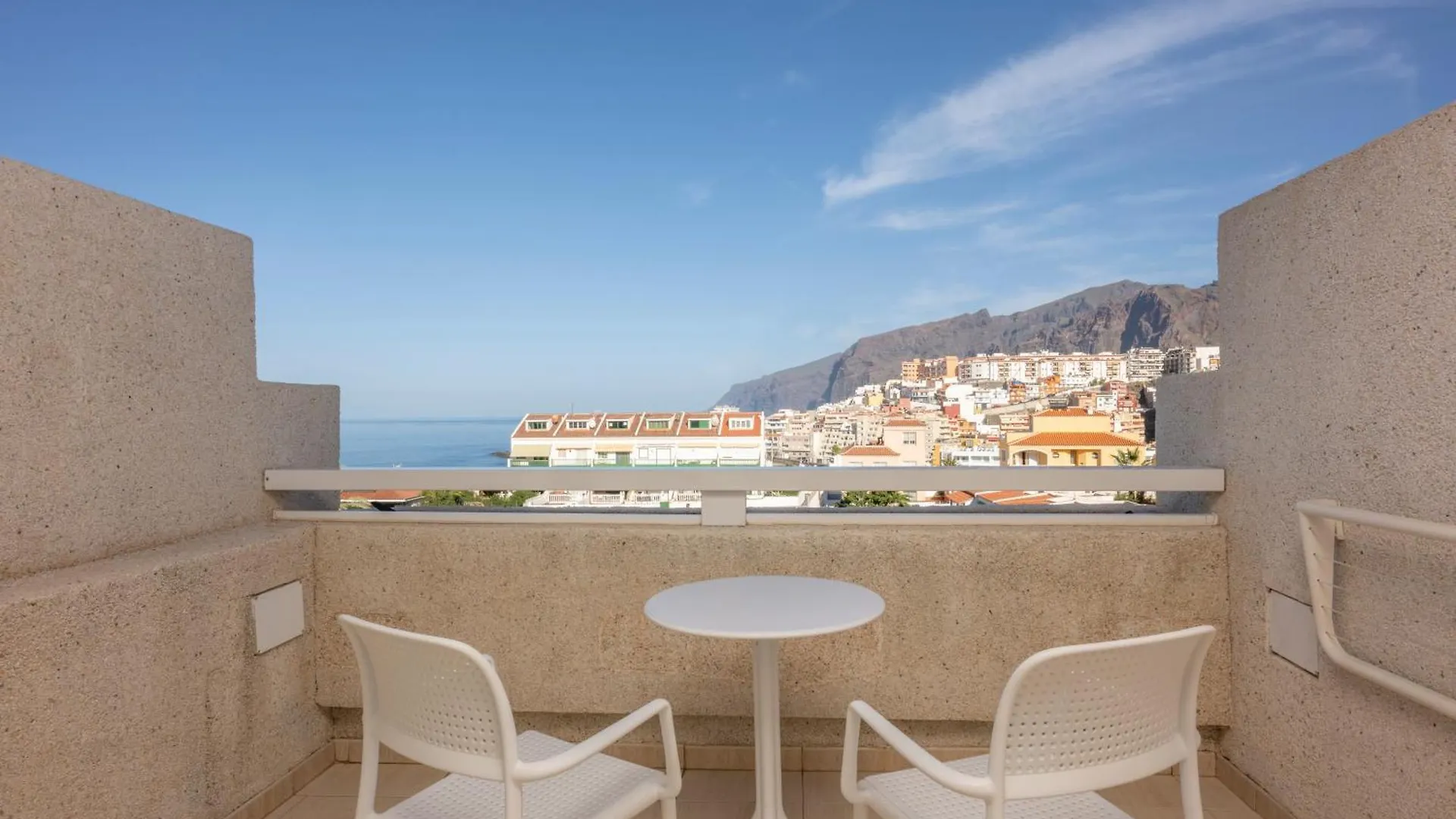 Landmar Playa La Arena Hotel Puerto de Santiago  4*, Puerto de Santiago (Tenerife)